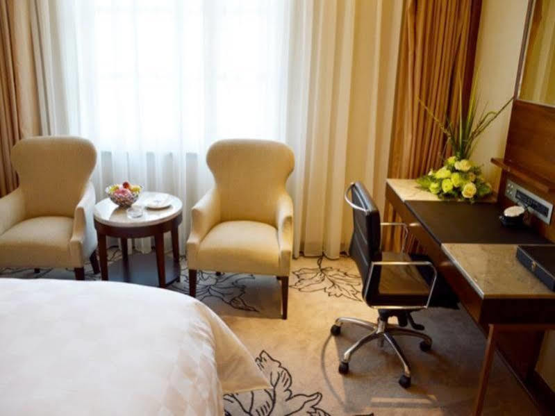 Luxury Blue Horizon Hotel Dongying Bagian luar foto